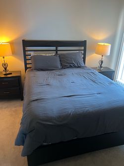 Queen bed set