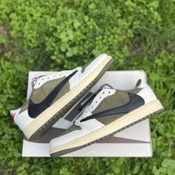 Travis Scott Medium Olive 