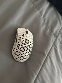 Attack Shark mouse R5 Ultra With the Dongle