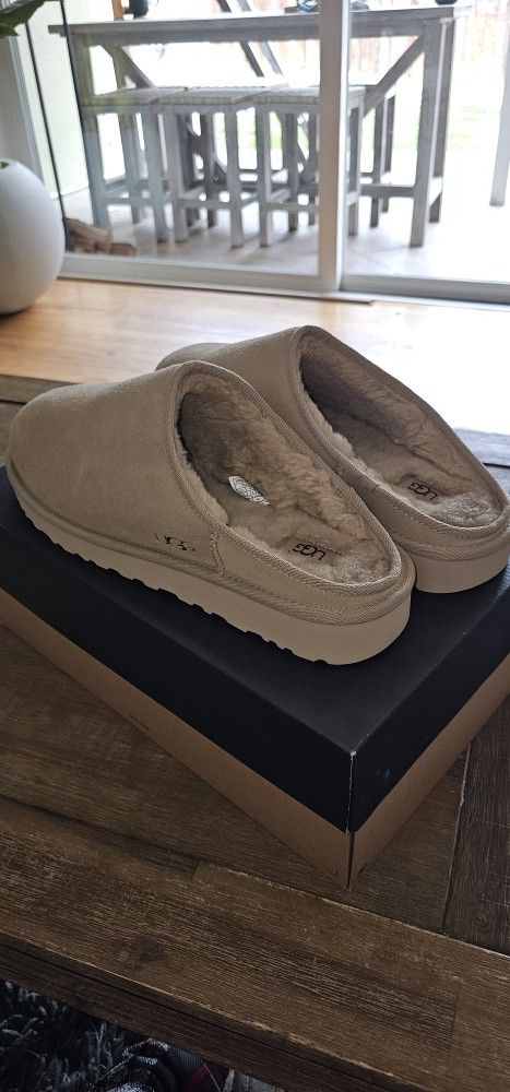 Ugg Slippers Size 15