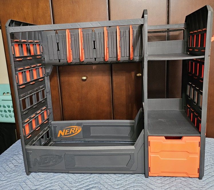 Like New NERF Elite Blaster Rack! Organize Up To 20 Blasters Price Firm!
