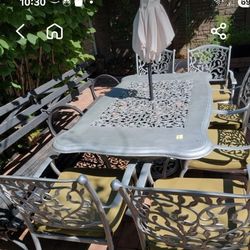 Moving  Sale. Outdoor Dining Set - Table & Chairs