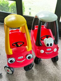 2 toy cars