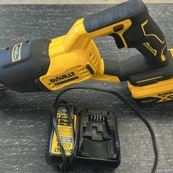 DEWALT 20V MAX Cordless Brushless Reciprocating Saw plus Battery And Charger 