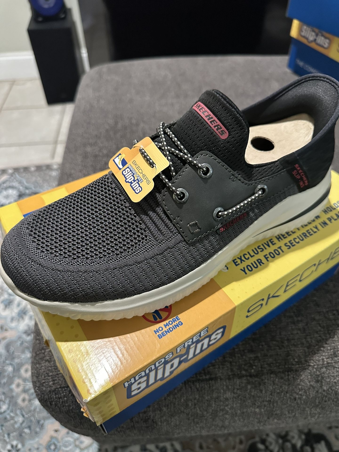 Mens Size 9 Skechers