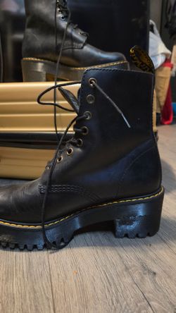 Dr. Martin's shiver Hi boots