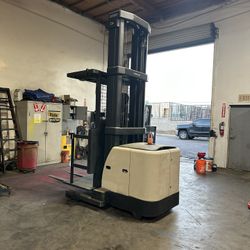 2017 Crown Order Picker Forklift 