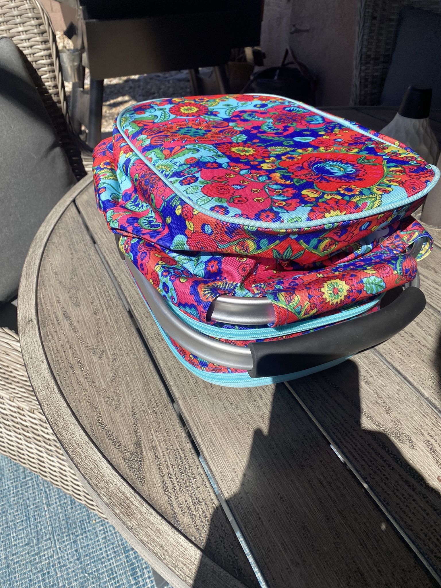 World market Brand Collapsable Insulated travel picnic basket cooler carrier With picnic blanket