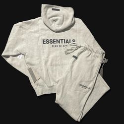 Essentials set size large