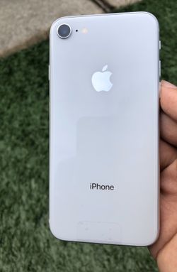 iPhone 8 64GB Factory Unlocked