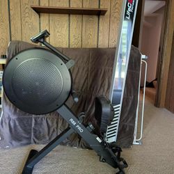 Lifecore Rowing Machine R88 Pro