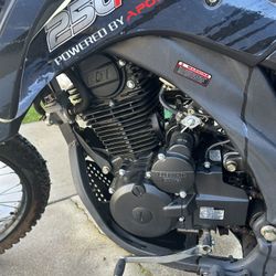 250cc Apollo Dirt Bike