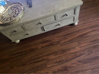 Tv stand