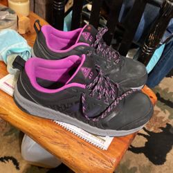 Sketchers Steel Toed Shoes Size9 