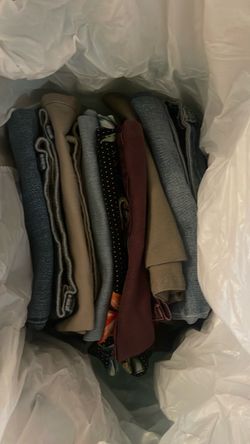 Lot of over 30 pieces of women’s pants