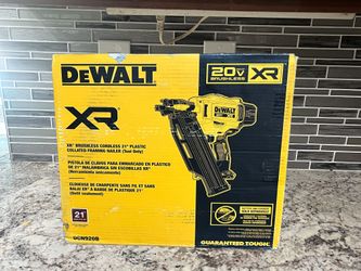 DEWALT 20V MAX XR Brushless Cordless 21° Framing Nailer (DCN920B)
