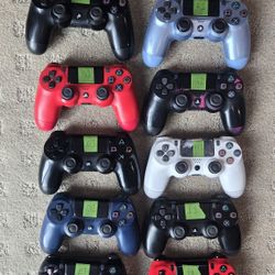 Playstation 4 Dualshock 4 Controllers