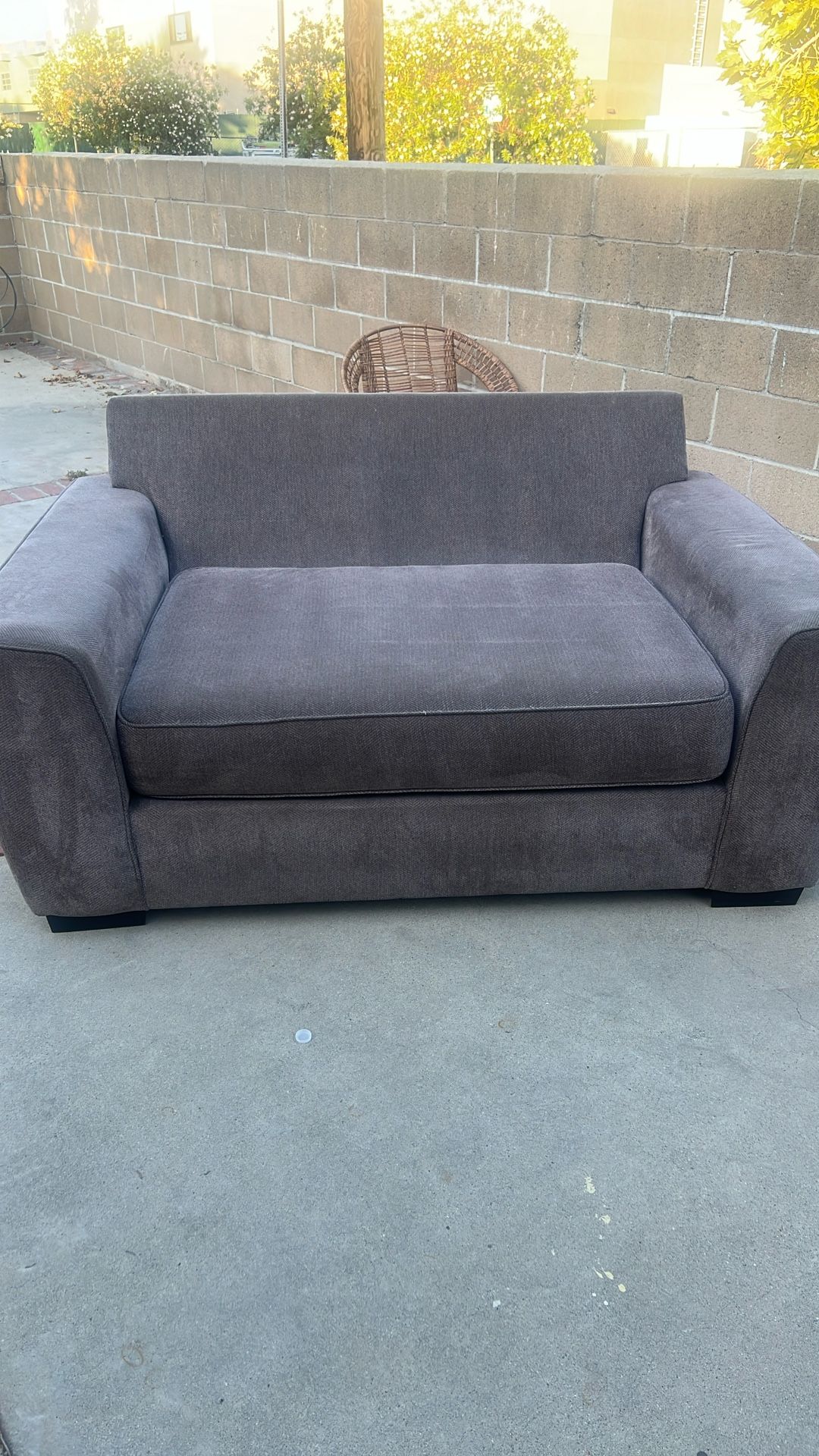 Love Sofa