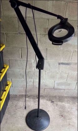 Large Light / Magnifying Glass Stand