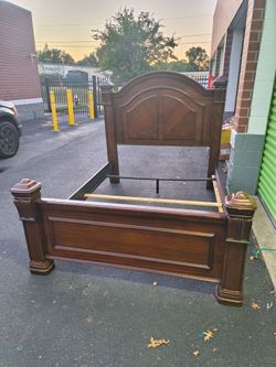 Queen Size Bella Vista Bed Frame — Dark Cherry Wood, Headboard/Footboard/Rails