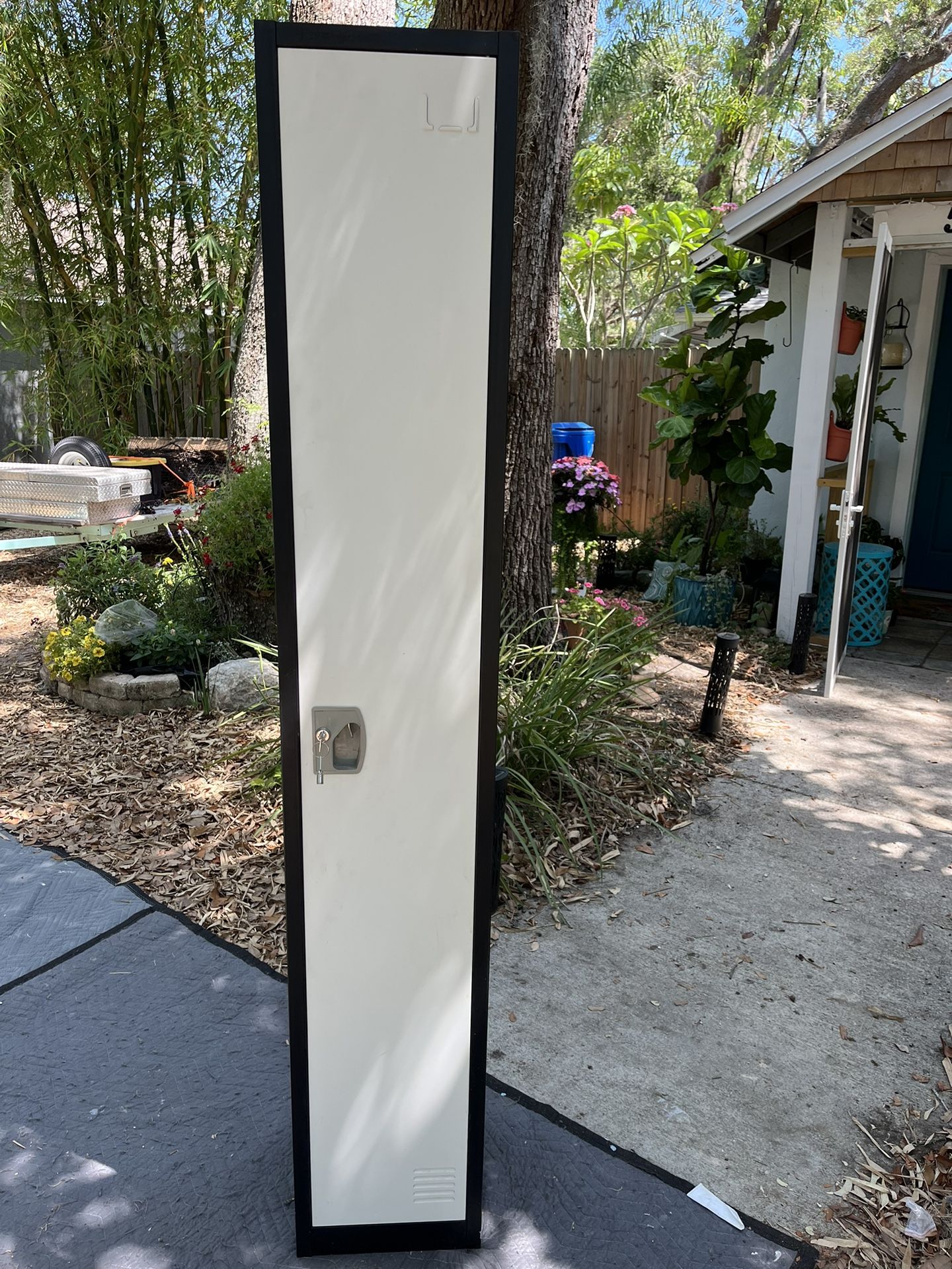 Metal Locker With Lock