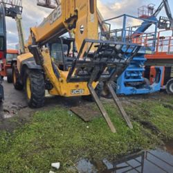 Forklift 10000# 56’ Reach