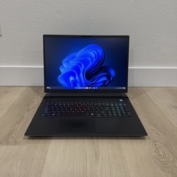 High End RTX 4080 Gaming Laptop