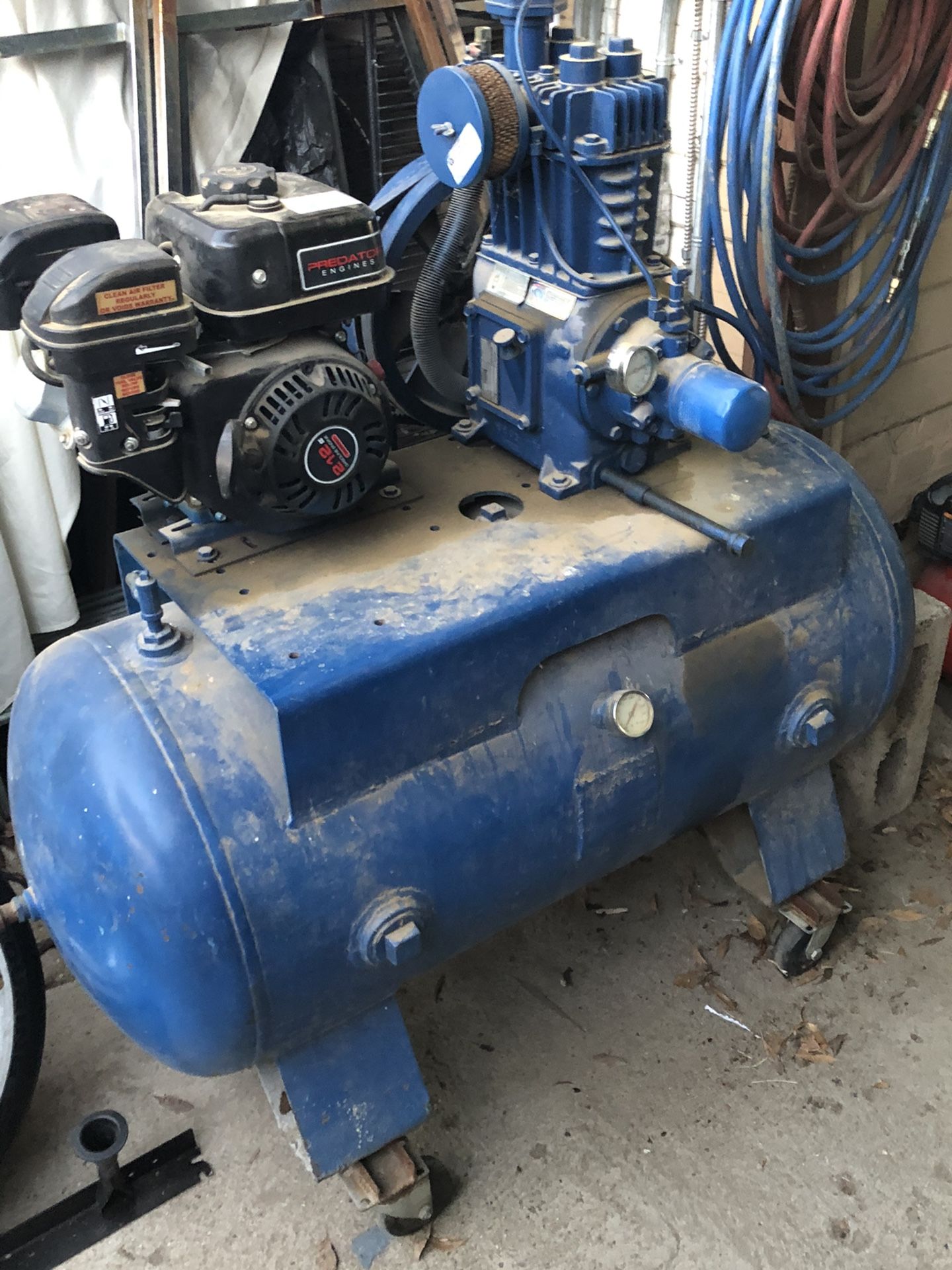 Air compressor