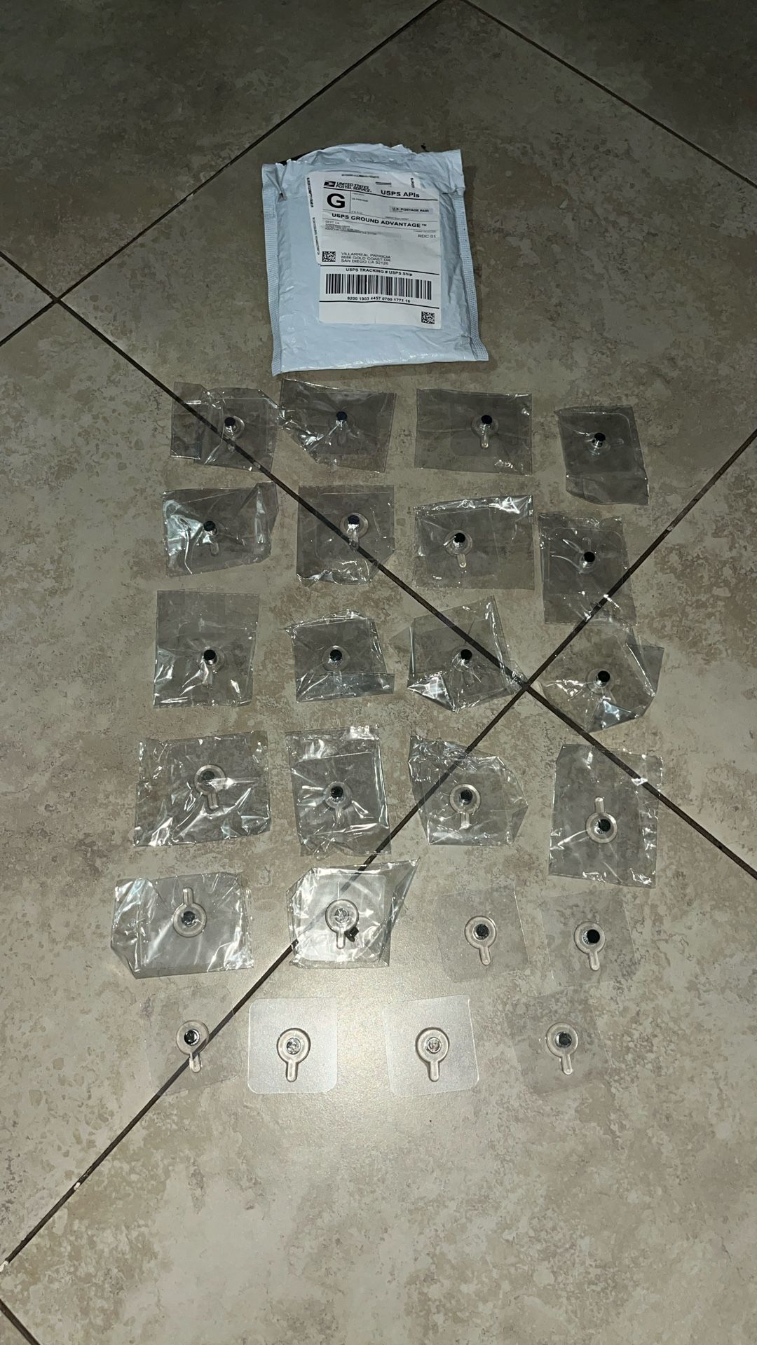 Auledio Nail Free Wall Hangers, 24 Count