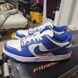 Supreme Dunks: Blue Stars Size 11 Mens (READ THE DESCRIPTION!!!)