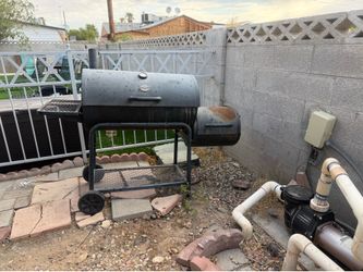 Char-Griller Offset Smoker & Charcoal BBQ Grill