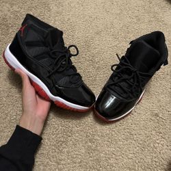 Jordan 11 Bred Size 9 