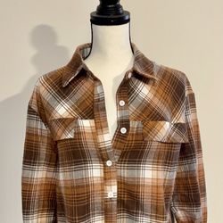 NWOT  Women’s Autumn Colored Plaid Button Down Top