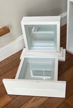 Mirror size 8x8 and shelf size 10 1/2 X4 wall decoration