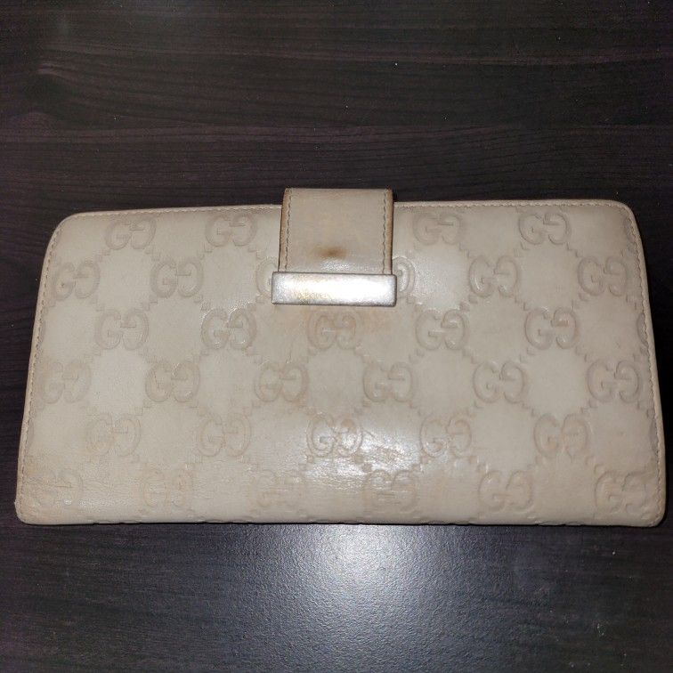 Gucci Beige Wallet