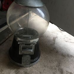 Bubble gum machine