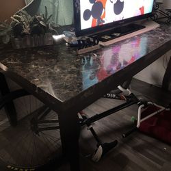 marble table