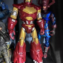 Marvel Legends Sentinel