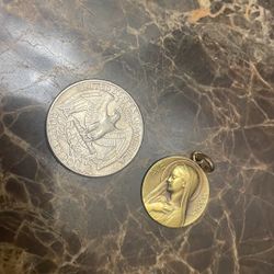 14k Ave Maria Pendant And Scrap 3.8grams
