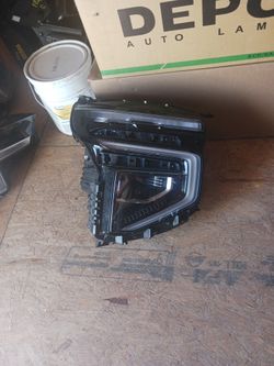 2025-2026 Chevy Tahoe O Suburban Headlight Full LED RH OEM 