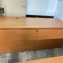 Knoll 4 drawer lateral file cabinet 