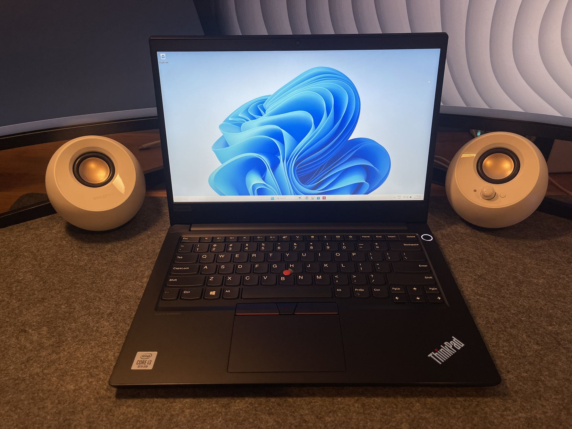 Dell Inspiron 15 3520 Laptop NEW