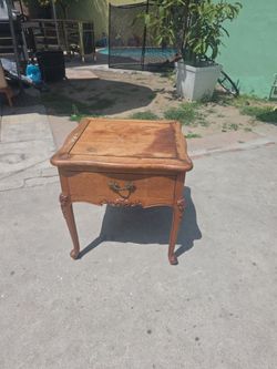 Vintage Nightstand/End Table