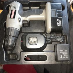 18 Volt Drill