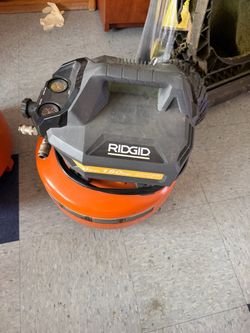 2 RIDGID 6 gallon 150 psi   2 RIDGID 6 Gal. 150 PSI Portable Electric Pancake Air Compressor
