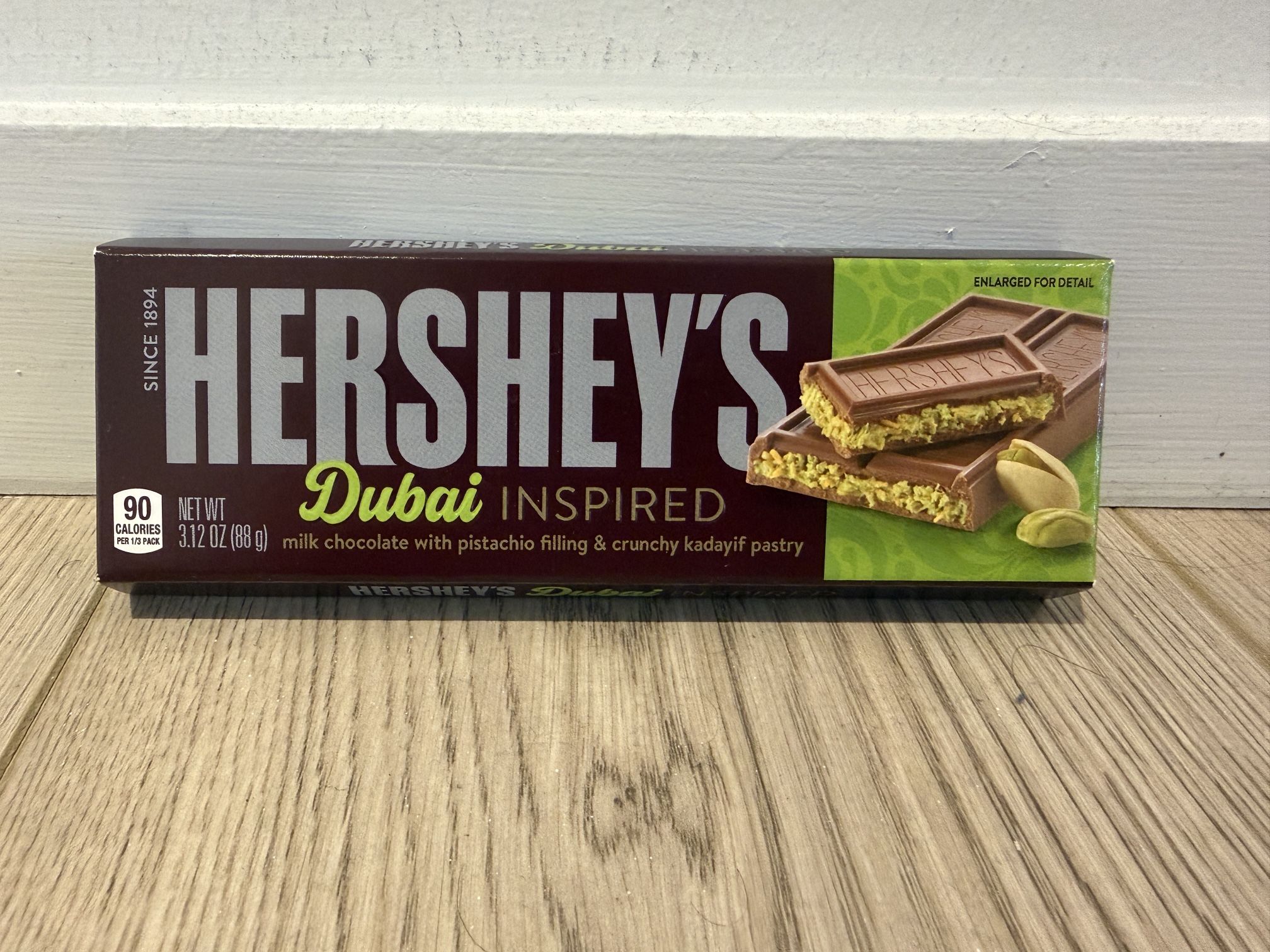 Hershey Dubai Inspired Chocolate Bar, 3.12 oz - LIMITED EDITION IN HAND Hersheys