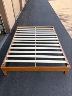 Queen-size Wood Platform Bed Frame