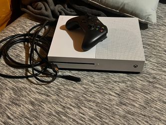 Xbox one with controller and cable