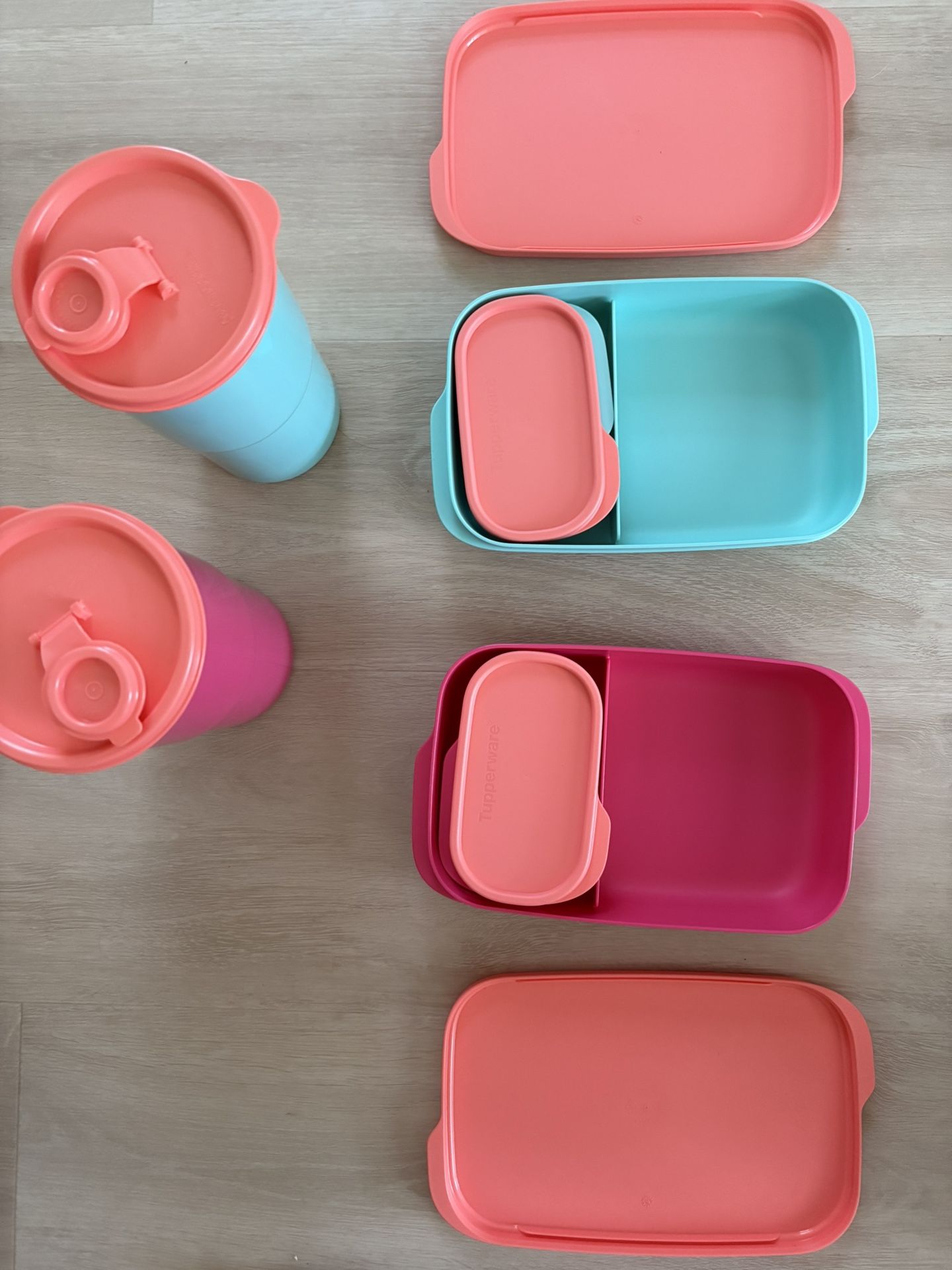 Tupperware lunchbox set (3)