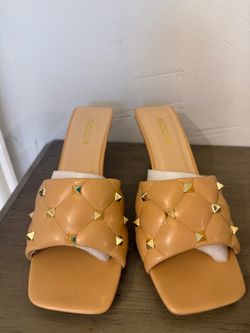Women’s Gold Studded Mules-Tan 8.5